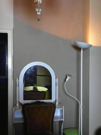 Díszlet: Fésülködő asztal